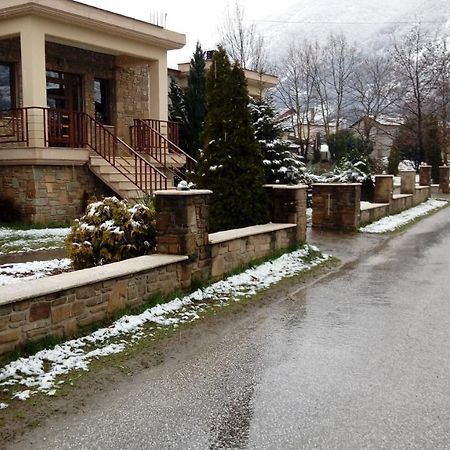 Evenos Villa Káto Loutrákion Exterior foto
